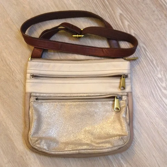 Fossil Crossbody Bag - Picture 1 of 6